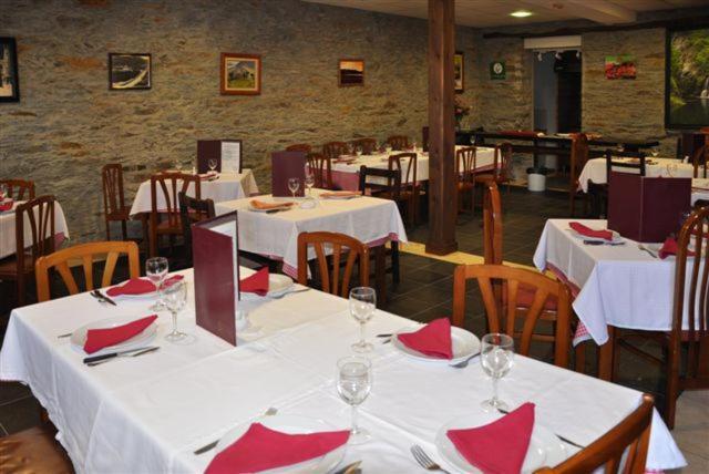 A Reigada Hotel Restaurante Grandas de Salime Eksteriør billede