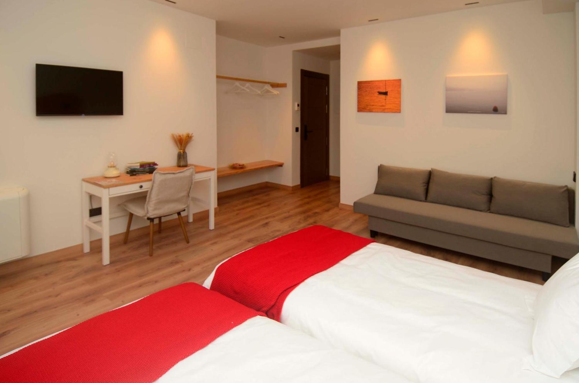 A Reigada Hotel Restaurante Grandas de Salime Eksteriør billede