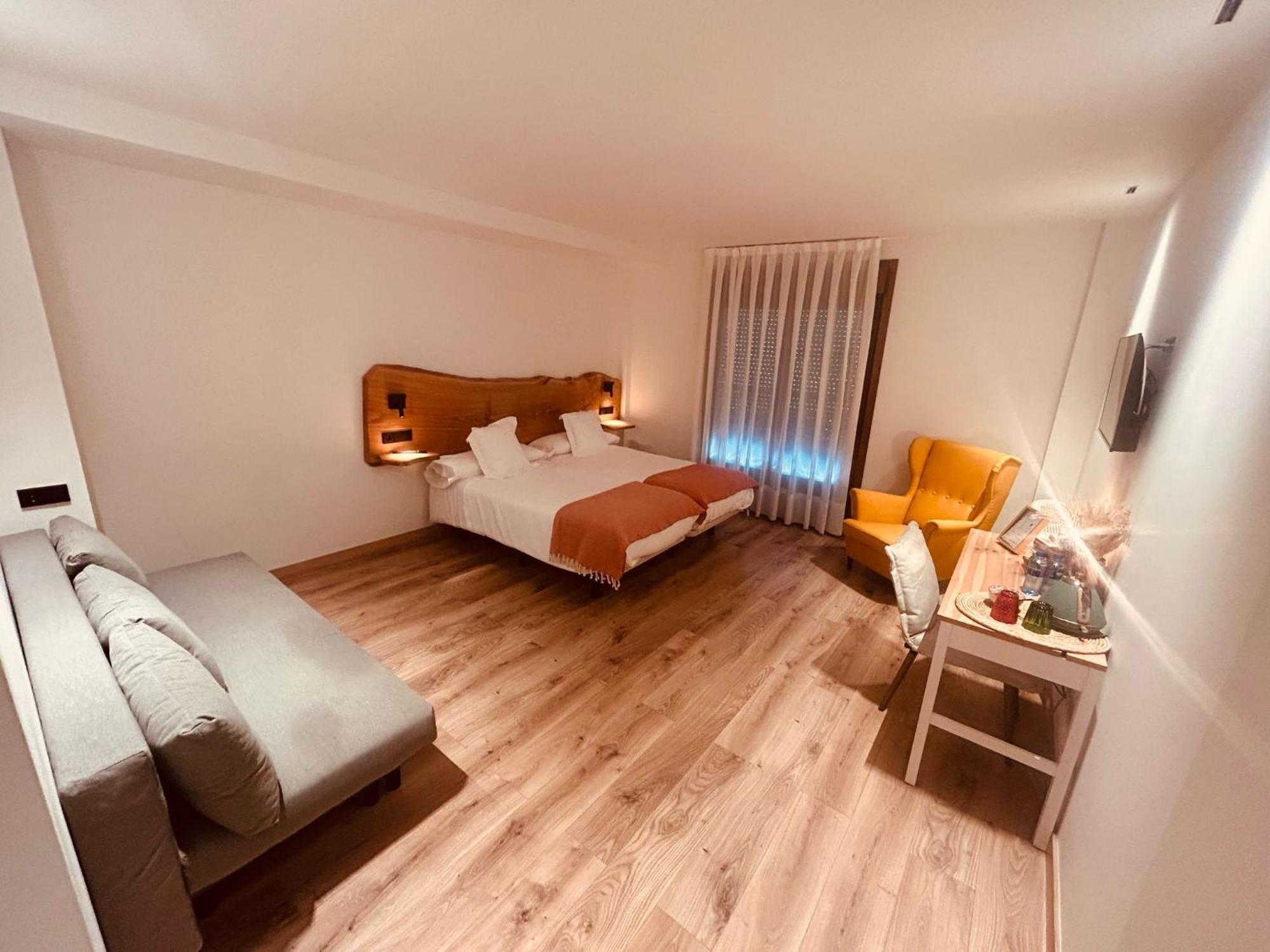 A Reigada Hotel Restaurante Grandas de Salime Eksteriør billede